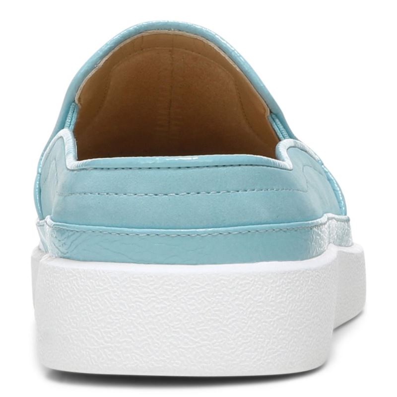 Vionic Women's Effortless Slip on Sneaker - Porcelain Blue