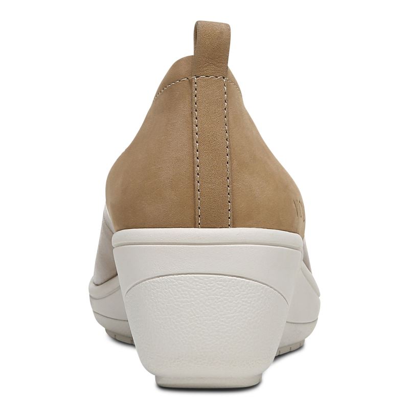 Vionic Women's Jacey Wedge - Toffee
