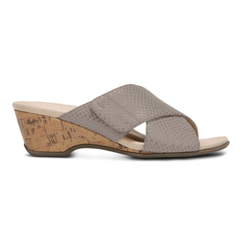 Vionic Women's Leticia Wedge Sandal - Aluminum