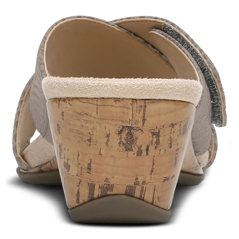 Vionic Women's Leticia Wedge Sandal - Aluminum
