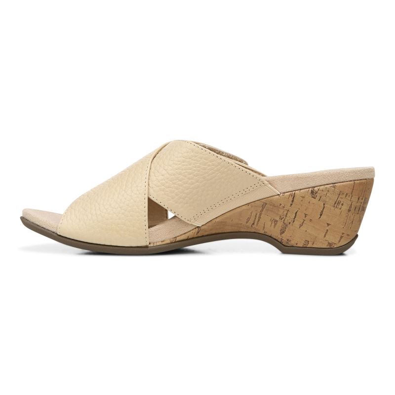 Vionic Women's Leticia Wedge Sandal - Semolina