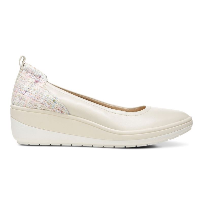 Vionic Women's Jacey Wedge - Cream